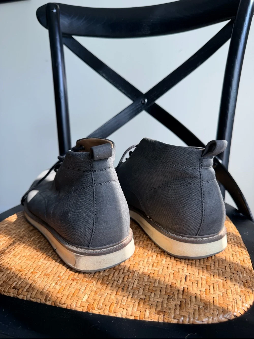 Goodfellow Men's Gray Suede Chukka Boots